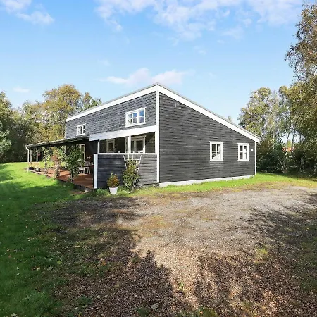 Holiday home Holiday Lxxvii