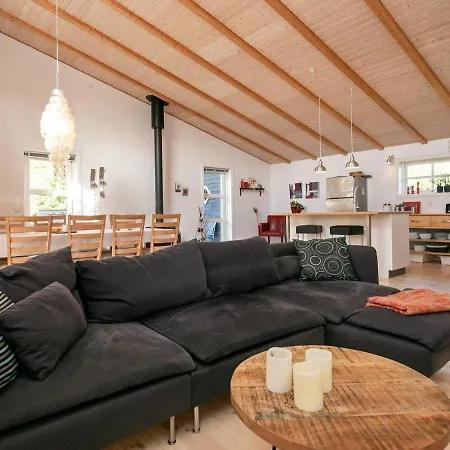 Holiday Lxxvii Holiday home