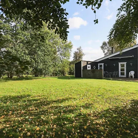 Holiday home Holiday Lxxvii *